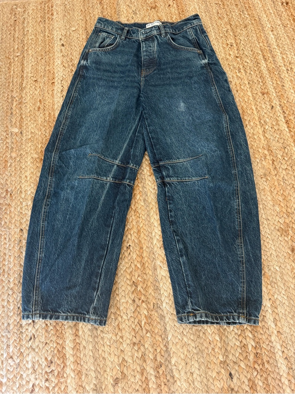 We the free Women’s 26 Dark Blue Barrel Jeans